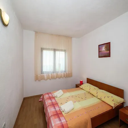 Cozy Beachfront - Five Bedroom Casa vacanze *